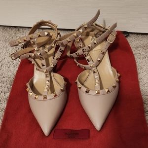 AUTHENTIC Valentino Garavani Nappa Rockstud